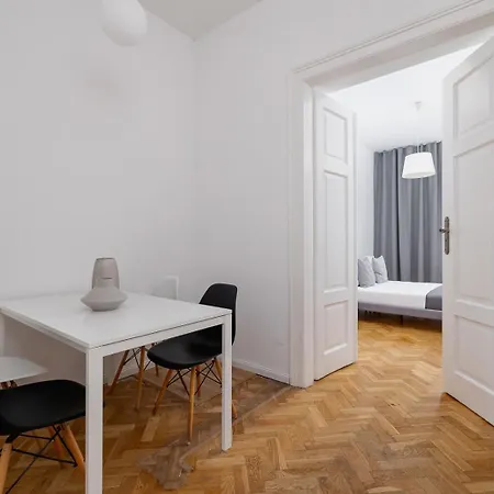 Appartement 2-Bedroom Apartment - Długa 65 Street *