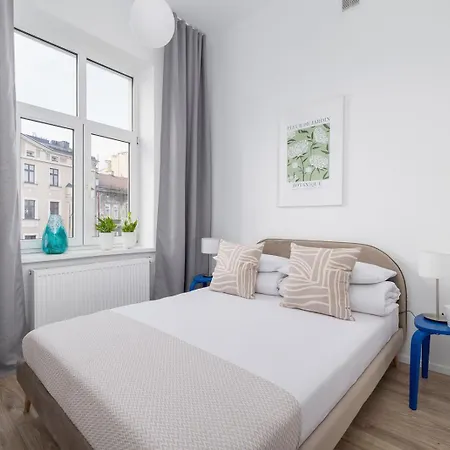 2-bedroom - Dluga 65 Street
