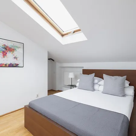 2-Bedroom Apartment - Długa 65 Street Appartement